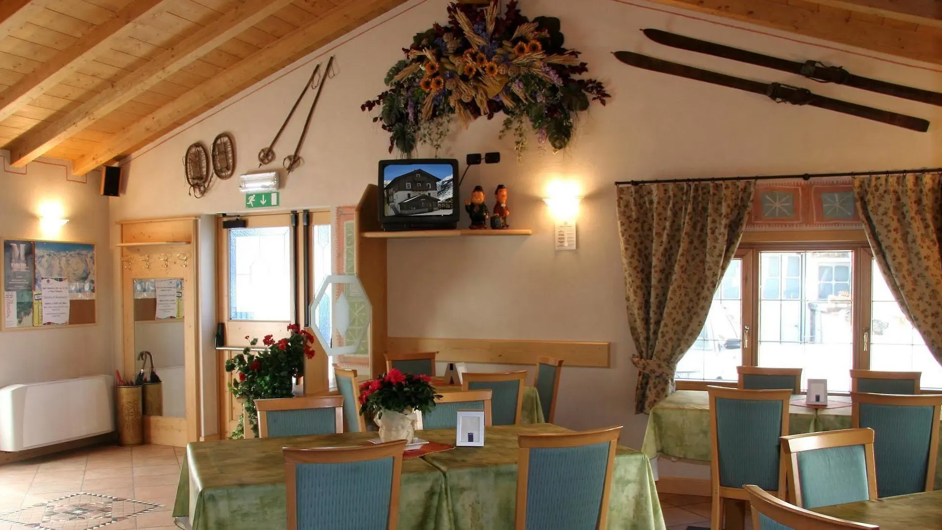 ***  Hotel La Colombina Λιβίνιο Ιταλία