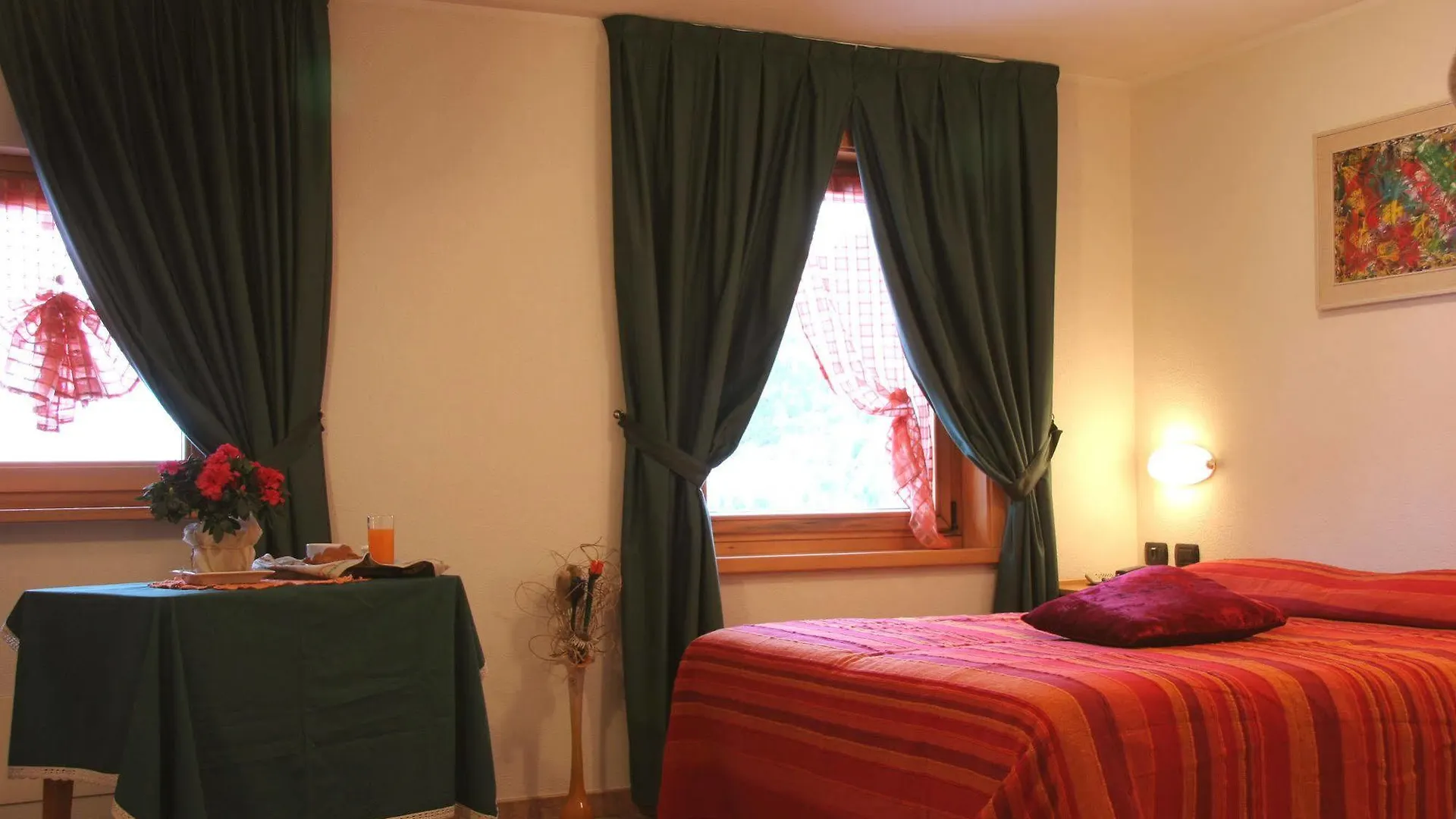 Hotel La Colombina Λιβίνιο 3*,
